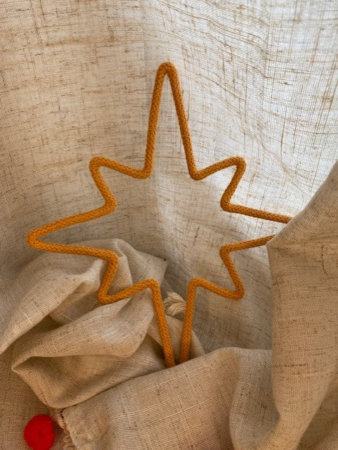 Festive Wire Decorations & Figures